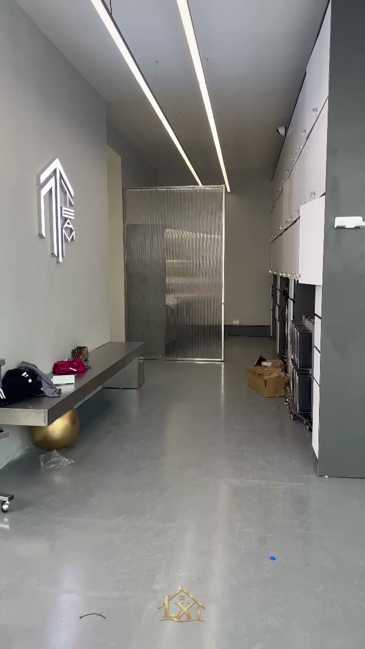 Lỗi chọn vật liệu quầy salon dễ ẩm mốc bong tróc
