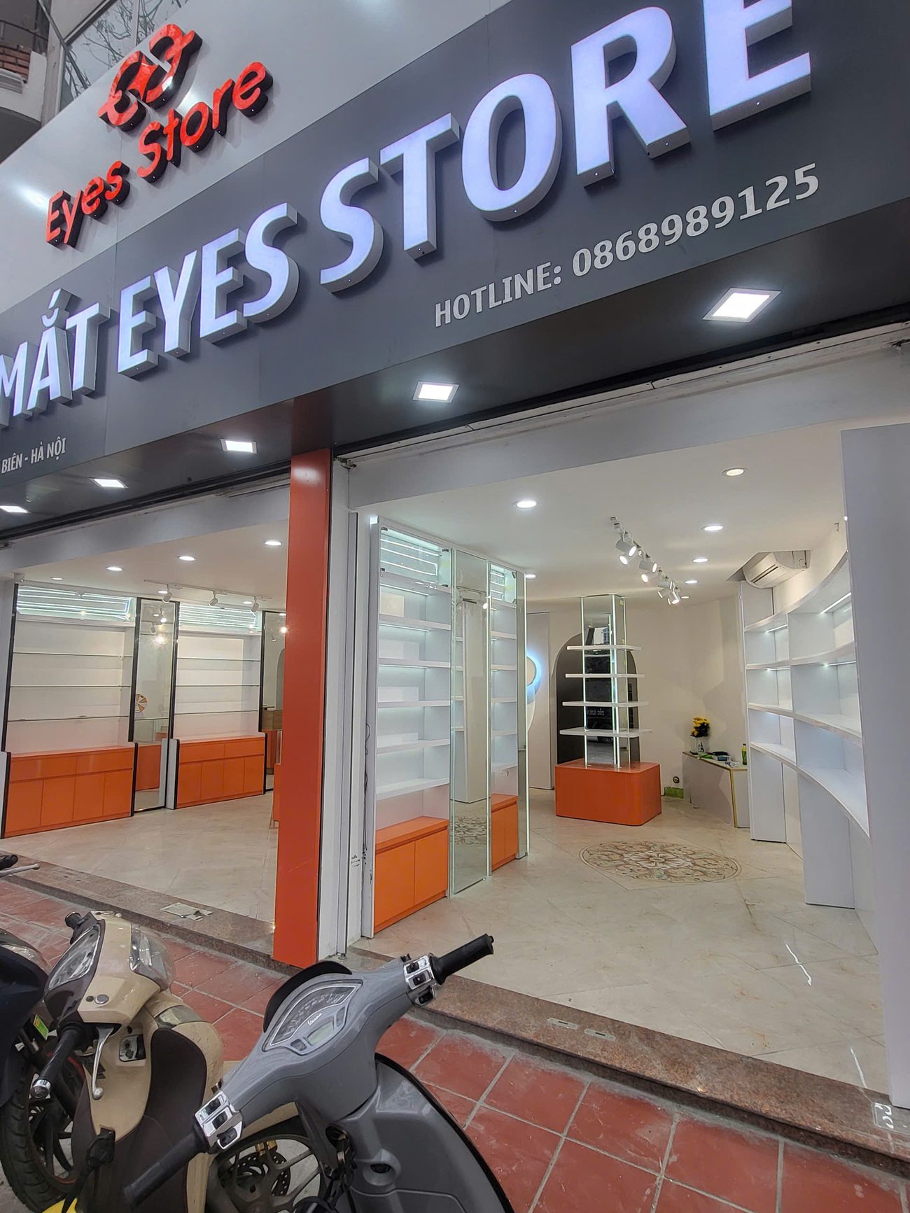 Thiết kế showroom 2026 ở Phú Diễn theo hướng nào?