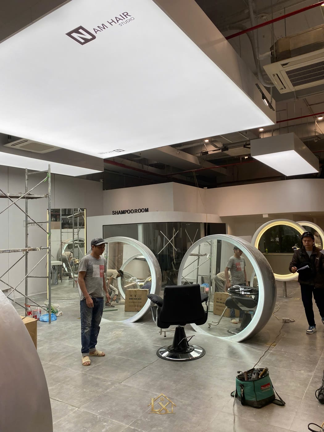Salon tóc tại Sài Đồng: quy trình & thời gian thi công
