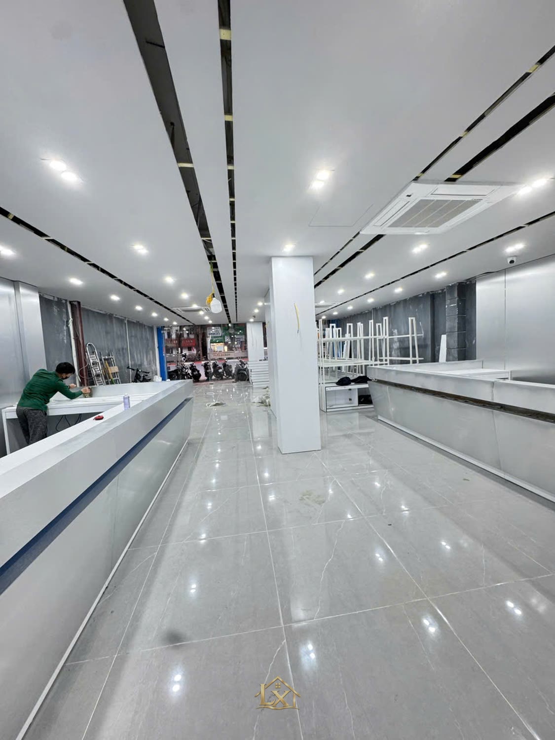 Thi công showroom trọn gói ở Tây Mỗ gồm mấy bước?