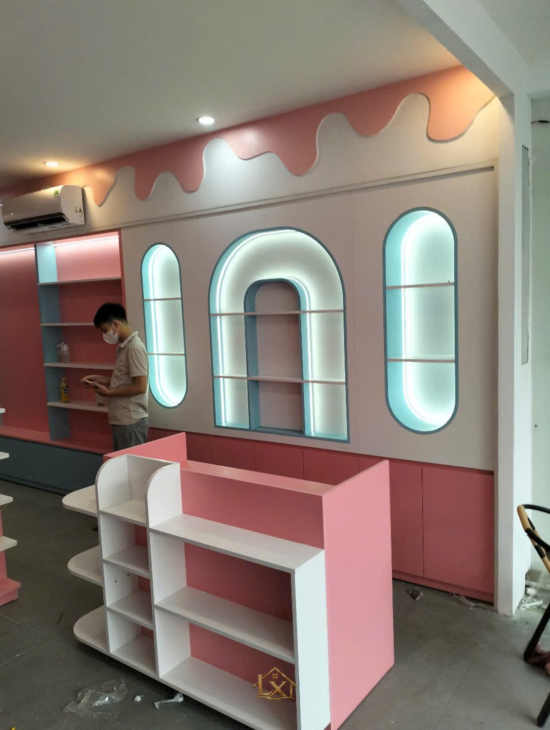 Thi công showroom trọn gói ở Nhân Chính gồm mấy bước?