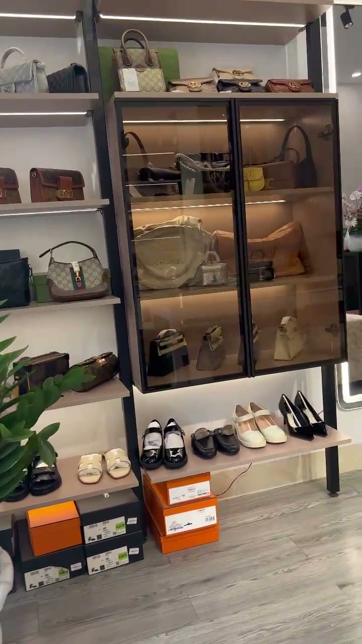 Thi công showroom trọn gói ở Láng Hạ gồm mấy bước?
