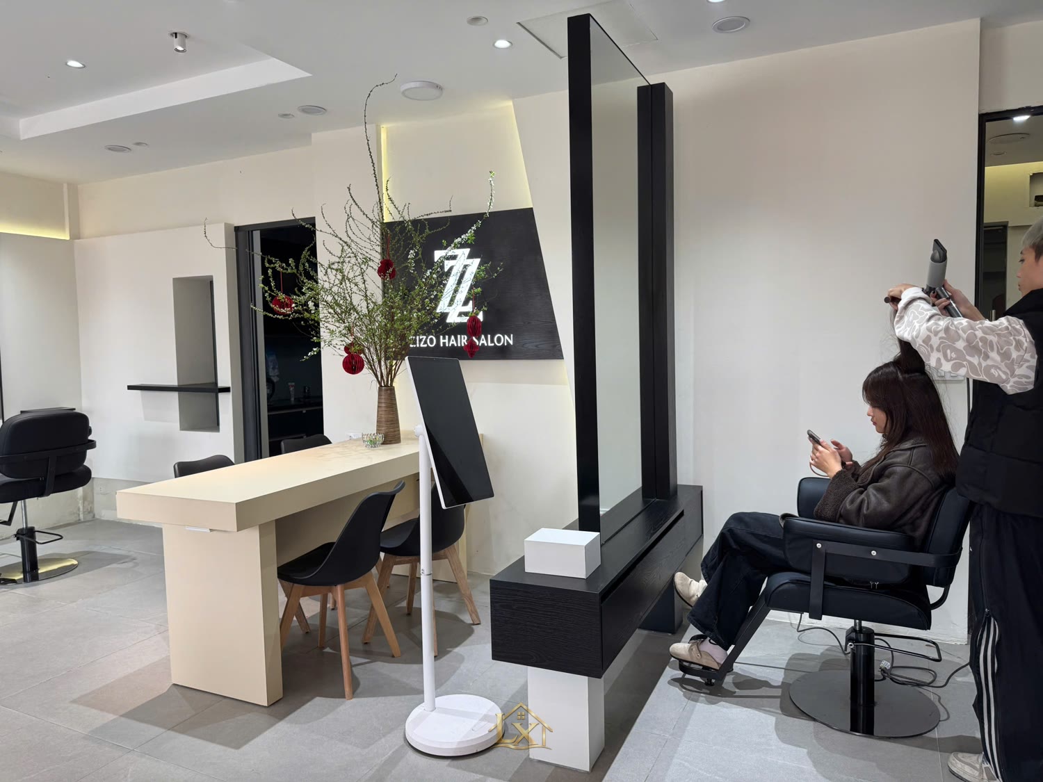 Salon tóc ở Hưng Yên: tiêu chí chọn đơn vị thi công