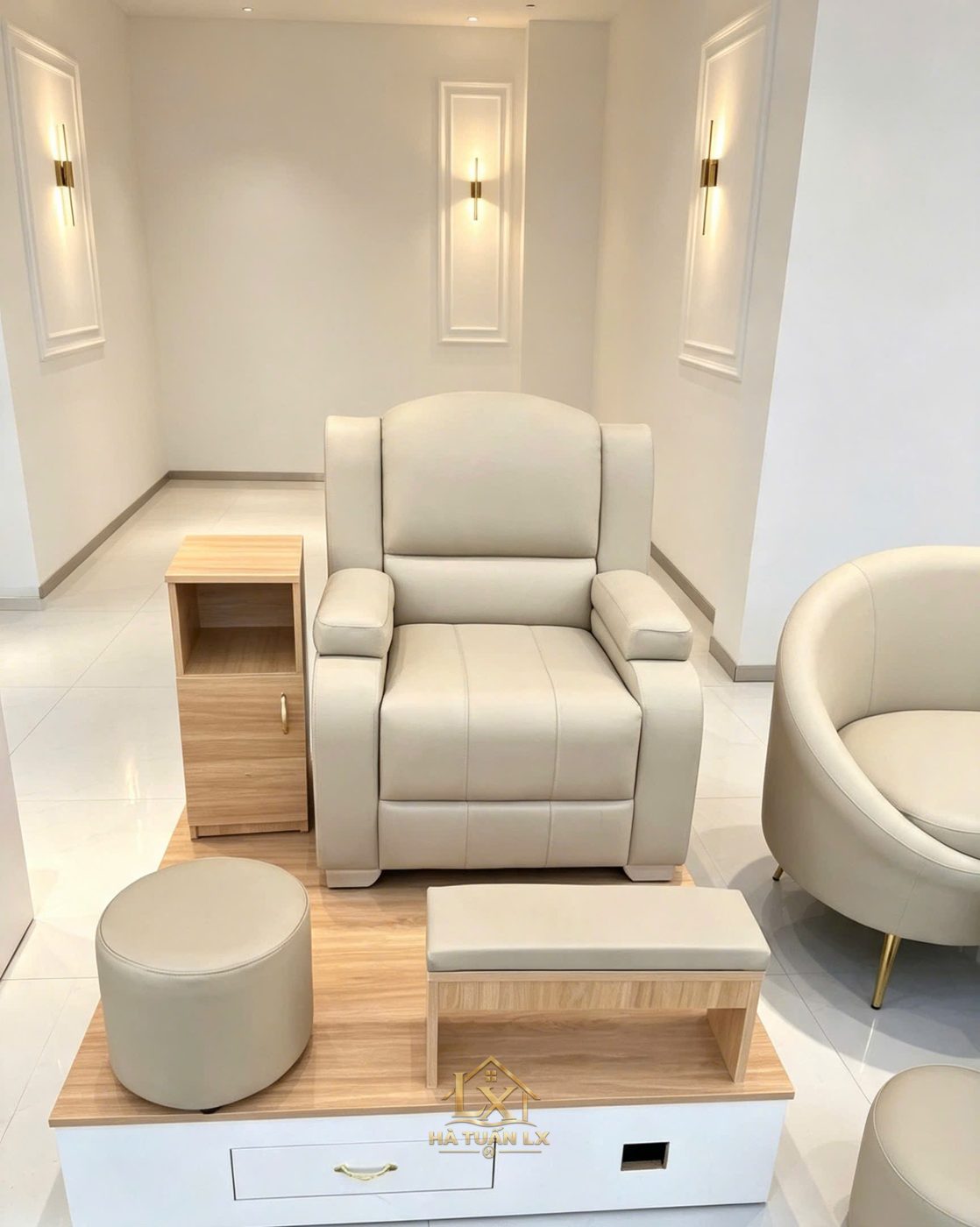 Ghế nail màu kem tối giản - Nội Thất Hà Tuấn LX