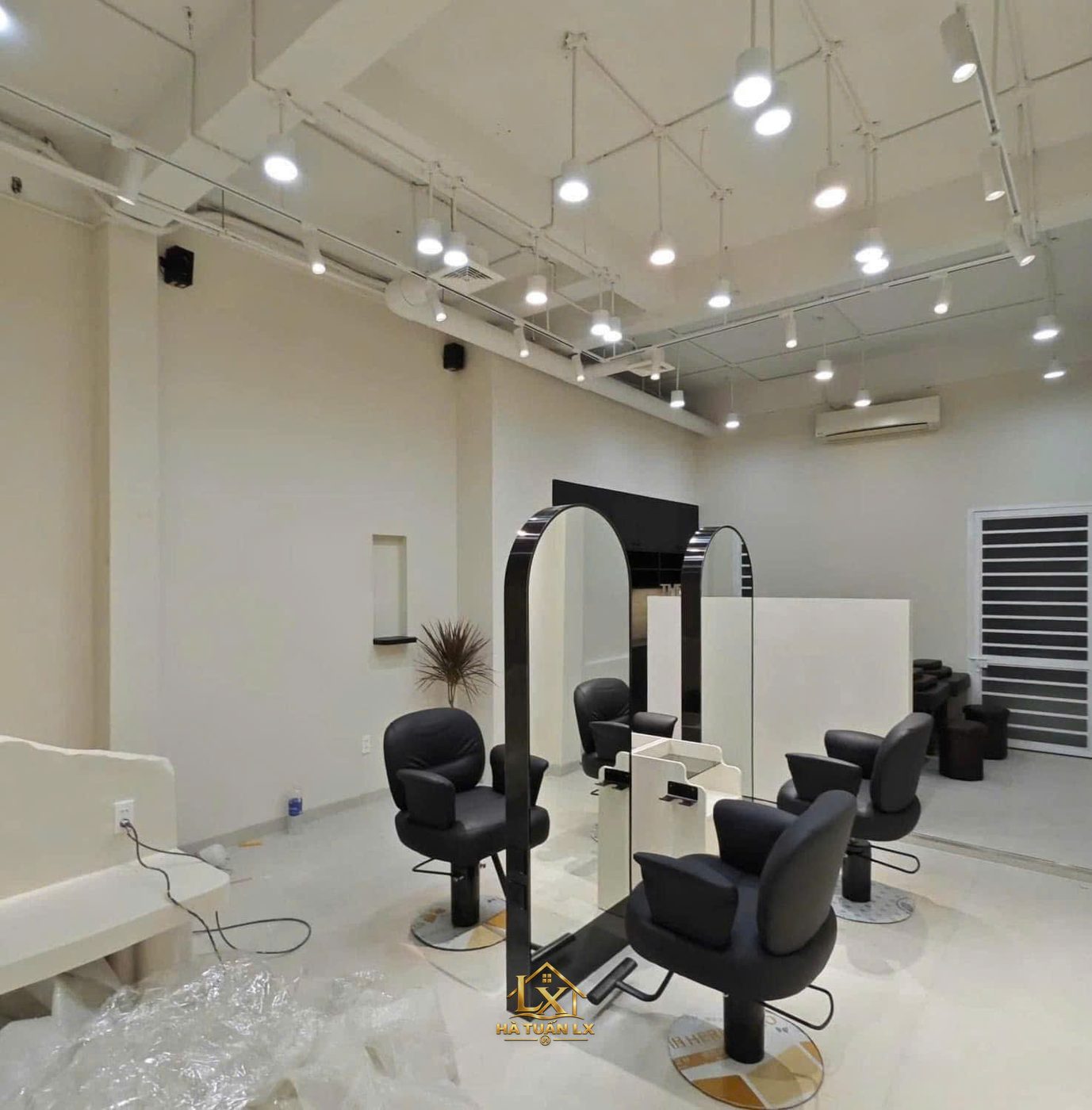 Mẫu gương salon thực tế do Nội Thất Hà Tuấn LX thi công 114 - Nội Thất Hà Tuấn LX