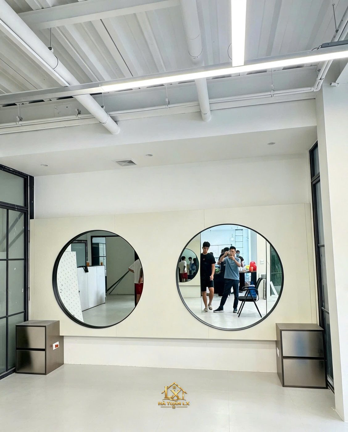 Mẫu gương salon thực tế do Nội Thất Hà Tuấn LX thi công 128 - Nội Thất Hà Tuấn LX