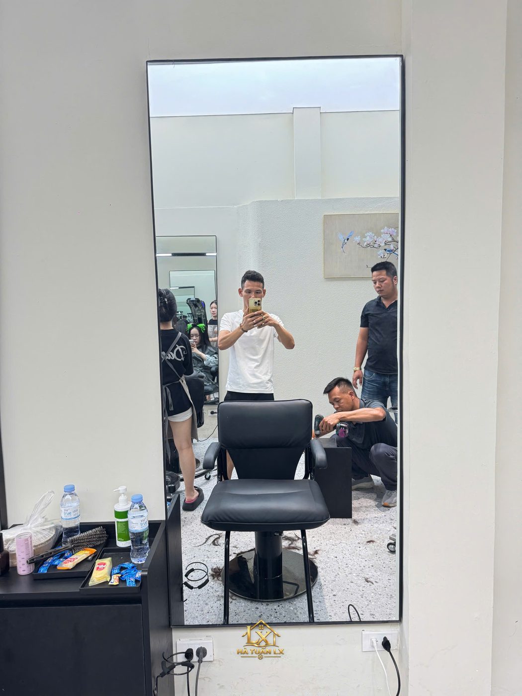 Mẫu gương salon thực tế do Nội Thất Hà Tuấn LX thi công 132 - Nội Thất Hà Tuấn LX