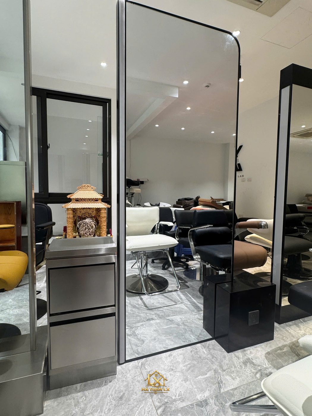 Mẫu gương salon thực tế do Nội Thất Hà Tuấn LX thi công 146 - Nội Thất Hà Tuấn LX