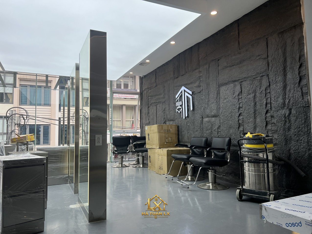 Mẫu gương salon thực tế do Nội Thất Hà Tuấn LX thi công 98 - Nội Thất Hà Tuấn LX